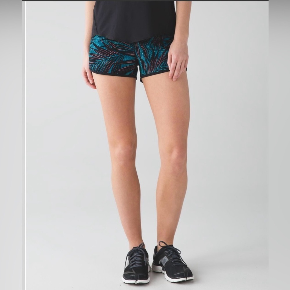 NWOT Lululemon Speed Short 2.5” Size - 6